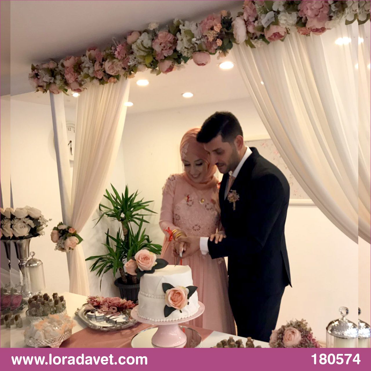 Lora Davet - Lora Davet Mağazamız
